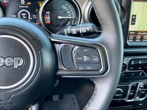 Used 2023 Jeep Wrangler Unlimited w/ Cold Weather Group AWD/4WD image 21