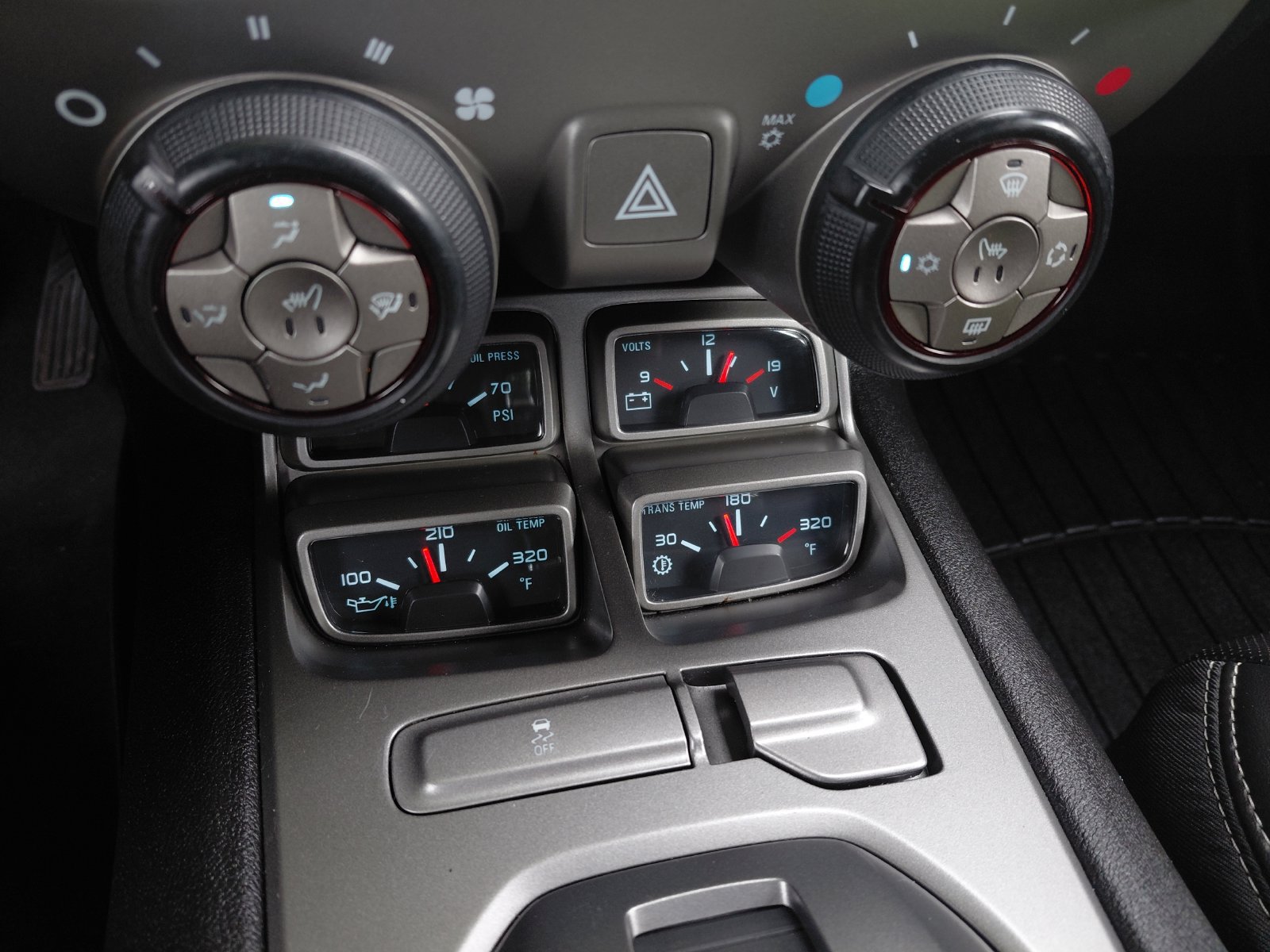 Used 2014 Chevrolet Camaro LT RWD image 12