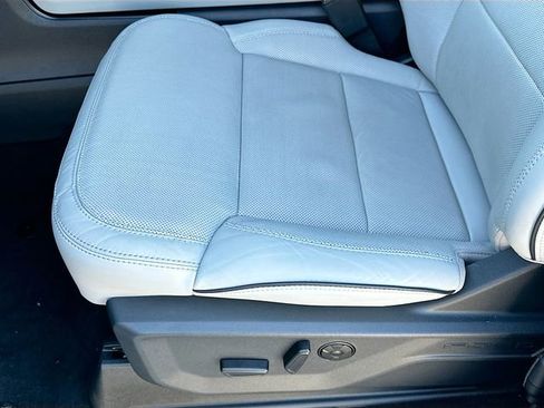 Certified 2025 Ford Expedition Max Platinum w/ Platinum Ultimate Package image 20