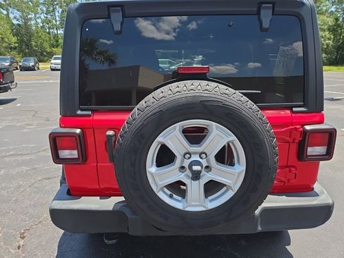 Used 2023 Jeep Wrangler Unlimited Sport AWD/4WD image 30
