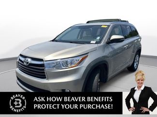 Used 2015 Toyota Highlander Limited FWD video 1