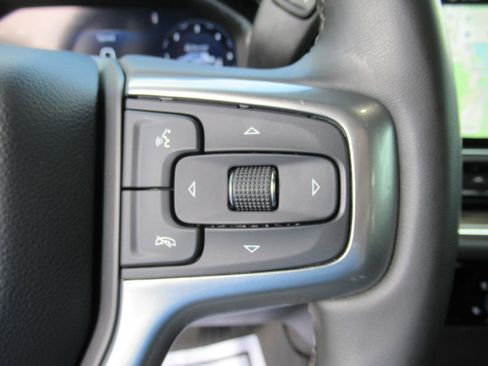 Used 2023 Chevrolet Silverado 1500 LT image 24