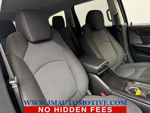 Used 2017 Chevrolet Traverse LT image 22