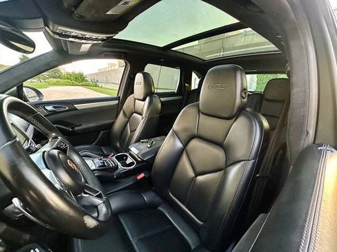 Used 2016 Porsche Cayenne GTS w/ Premium Package AWD/4WD image 11