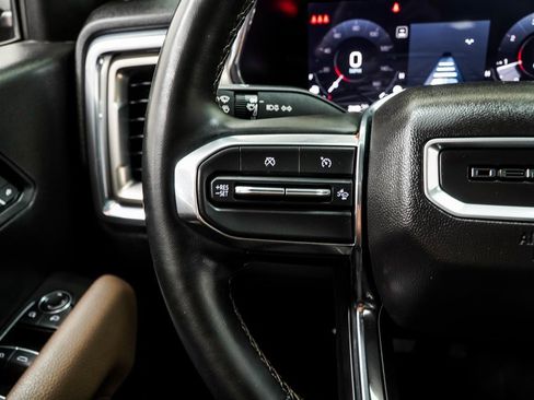 Used 2024 GMC Canyon Denali image 37