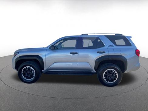 Used 2025 Toyota 4Runner SR5 image 9