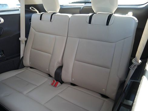 Used 2021 Ford Explorer Platinum w/ Equipment Group 601A image 17