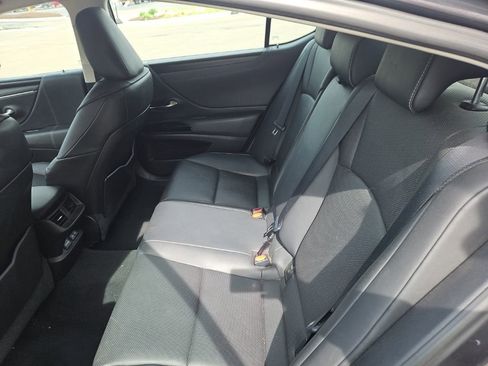 Used 2022 Lexus ES 350 w/ Premium Package FWD image 6