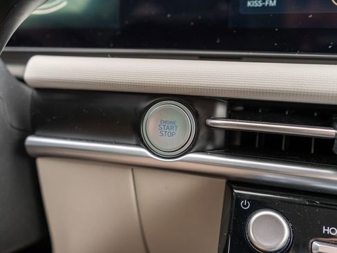 Certified 2025 Hyundai Tucson SEL image 28