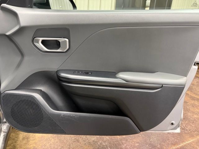 Used 2025 Kia K4 FWD image 23