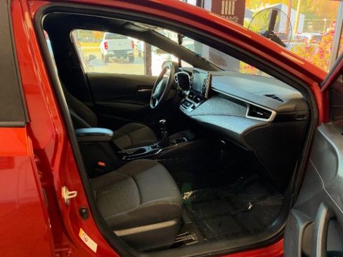 Used 2020 Toyota Corolla SE image 19