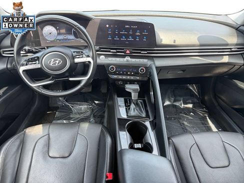 Used 2023 Hyundai Elantra Limited FWD image 11