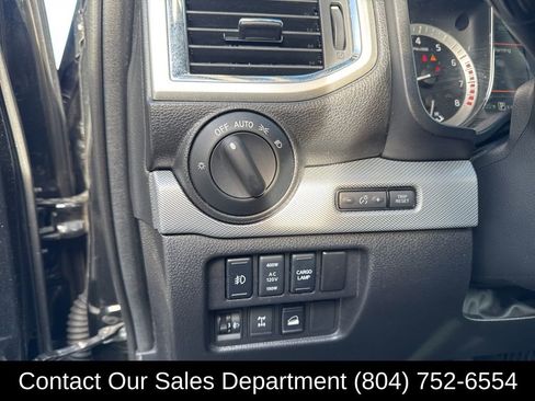 Used 2019 Nissan Titan PRO-4X w/ Pro-4x Convenience Package image 11