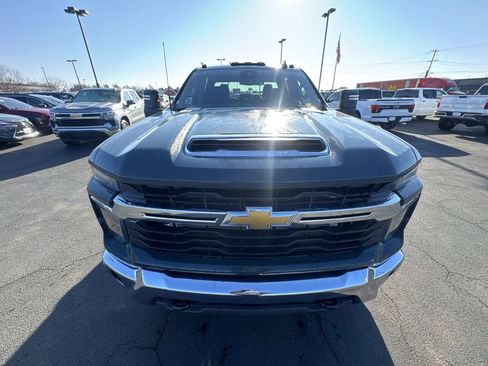 New 2026 Chevrolet Silverado 3500 LT w/ Convenience Package image 25