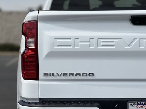 Certified 2023 Chevrolet Silverado 1500 Custom RWD image 7