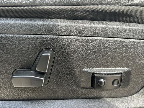 Used 2022 RAM 2500 Limited image 10