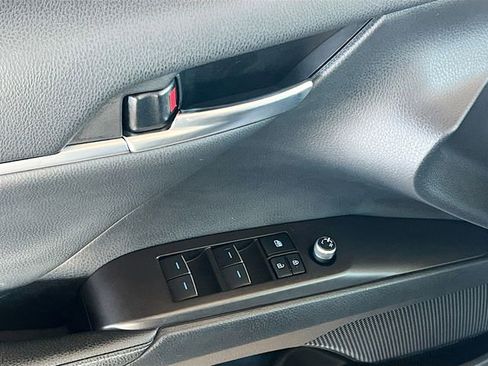 Used 2021 Toyota Camry XSE image 12