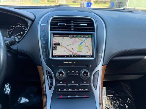 Used 2016 Lincoln MKX Select w/ Select Plus Package image 23