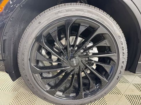 New 2026 Lincoln Aviator Reserve w/ Luxury Package image 30