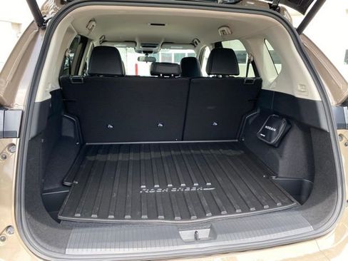 New 2026 Nissan Rogue SV AWD/4WD image 23