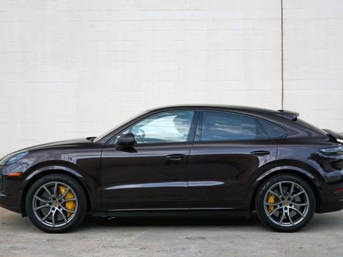 Used 2020 Porsche Cayenne Turbo AWD/4WD image 53