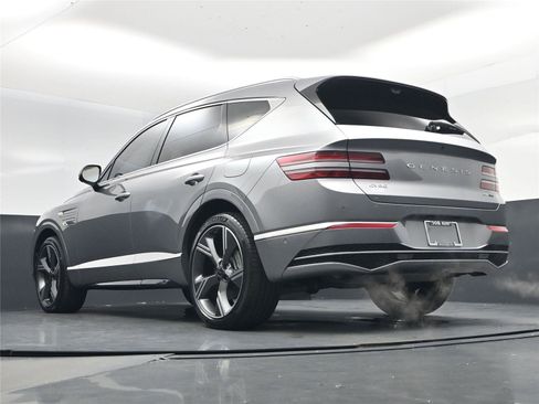 Used 2025 Genesis GV80 3.5T Prestige image 22