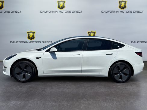 Used 2022 Tesla Model 3 Standard Range RWD image 2