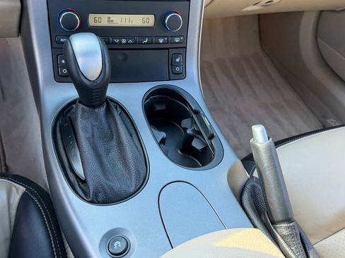 Used 2007 Chevrolet Corvette Coupe w/ Preferred Equipment Group RWD image 17