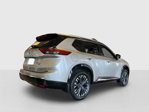 New 2026 Nissan Rogue Platinum w/ Platinum Premium Package AWD/4WD image 4