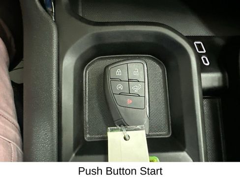 Used 2025 GMC Sierra 2500 AT4 w/ AT4 Premium Plus Package AWD/4WD image 28