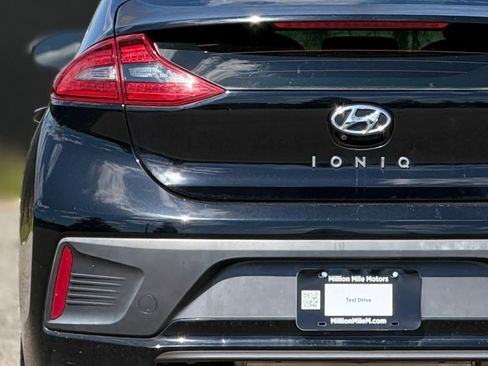 Used 2017 Hyundai Ioniq SEL image 13