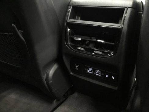 Used 2022 Jeep Grand Cherokee Limited AWD/4WD image 22