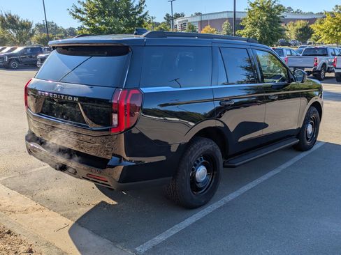 New 2025 Ford Expedition XL image 4