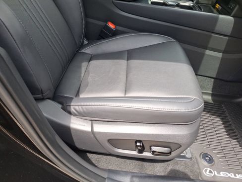 Used 2025 Lexus NX 250 FWD w/ Accessory Package (2T) image 33