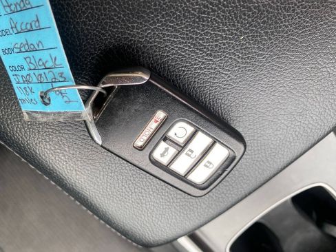 Used 2018 Honda Accord EX image 15