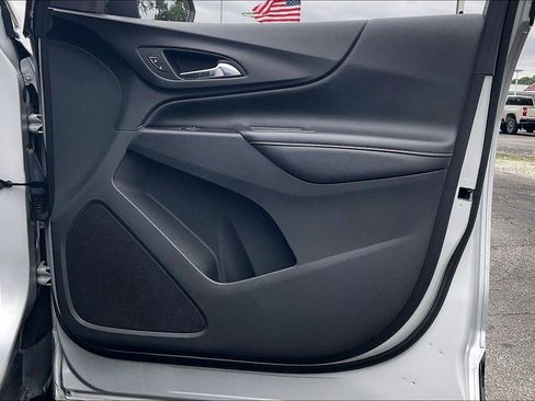 Used 2019 Chevrolet Equinox Premier FWD image 28