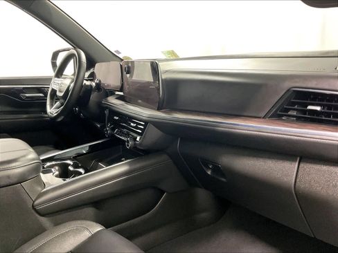 Used 2025 Chevrolet Tahoe Z71 image 14