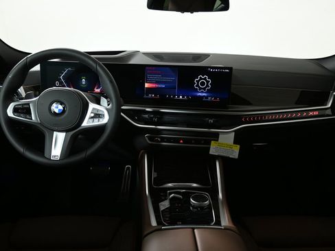 New 2026 BMW X6 xDrive40i w/ Climate Comfort Package image 17