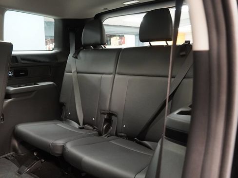 Used 2025 Hyundai Santa Fe SEL AWD/4WD image 30