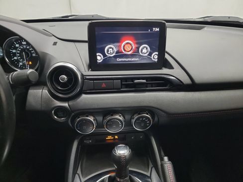 Used 2019 MAZDA MX-5 Miata RF Grand Touring image 21