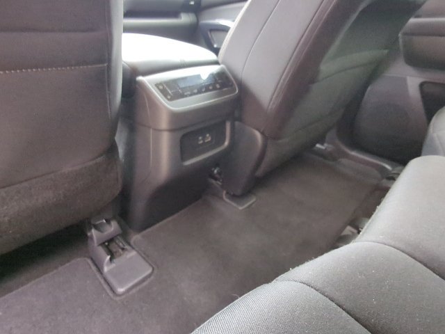 Used 2025 Nissan Pathfinder SV AWD/4WD image 24