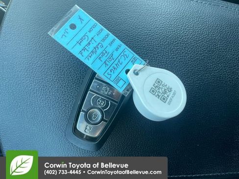 Used 2018 Ford Explorer Limited w/ Equipment Group 301A AWD/4WD image 23