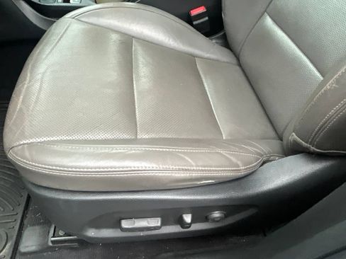 Used 2017 Hyundai Santa Fe Limited AWD/4WD image 19