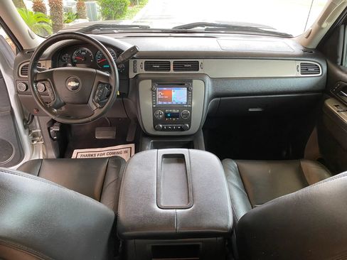 Used 2014 Chevrolet Silverado 2500 LTZ w/ LTZ Plus Package AWD/4WD image 23