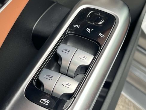 Used 2024 Mercedes-Benz C 300 4MATIC Sedan image 18