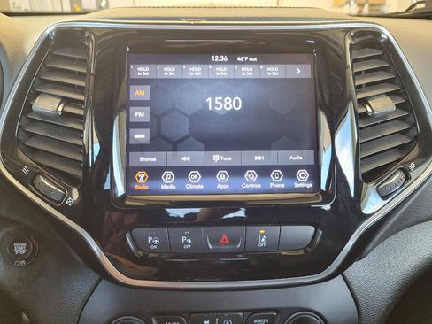 Used 2021 Jeep Cherokee Limited AWD/4WD image 25