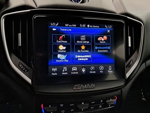 Used 2019 Maserati Ghibli S Q4 AWD/4WD image 14