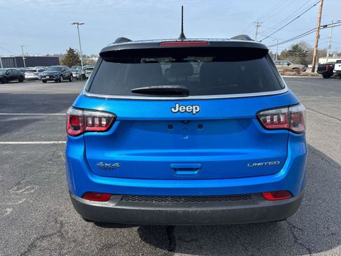 Used 2017 Jeep Compass Limited AWD/4WD image 4