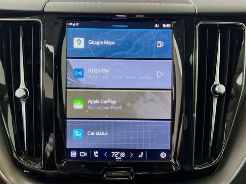 Used 2023 Volvo XC60 B5 Core image 16