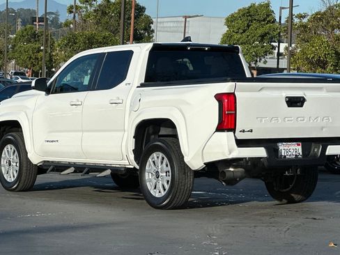 Used 2024 Toyota Tacoma SR5 image 7